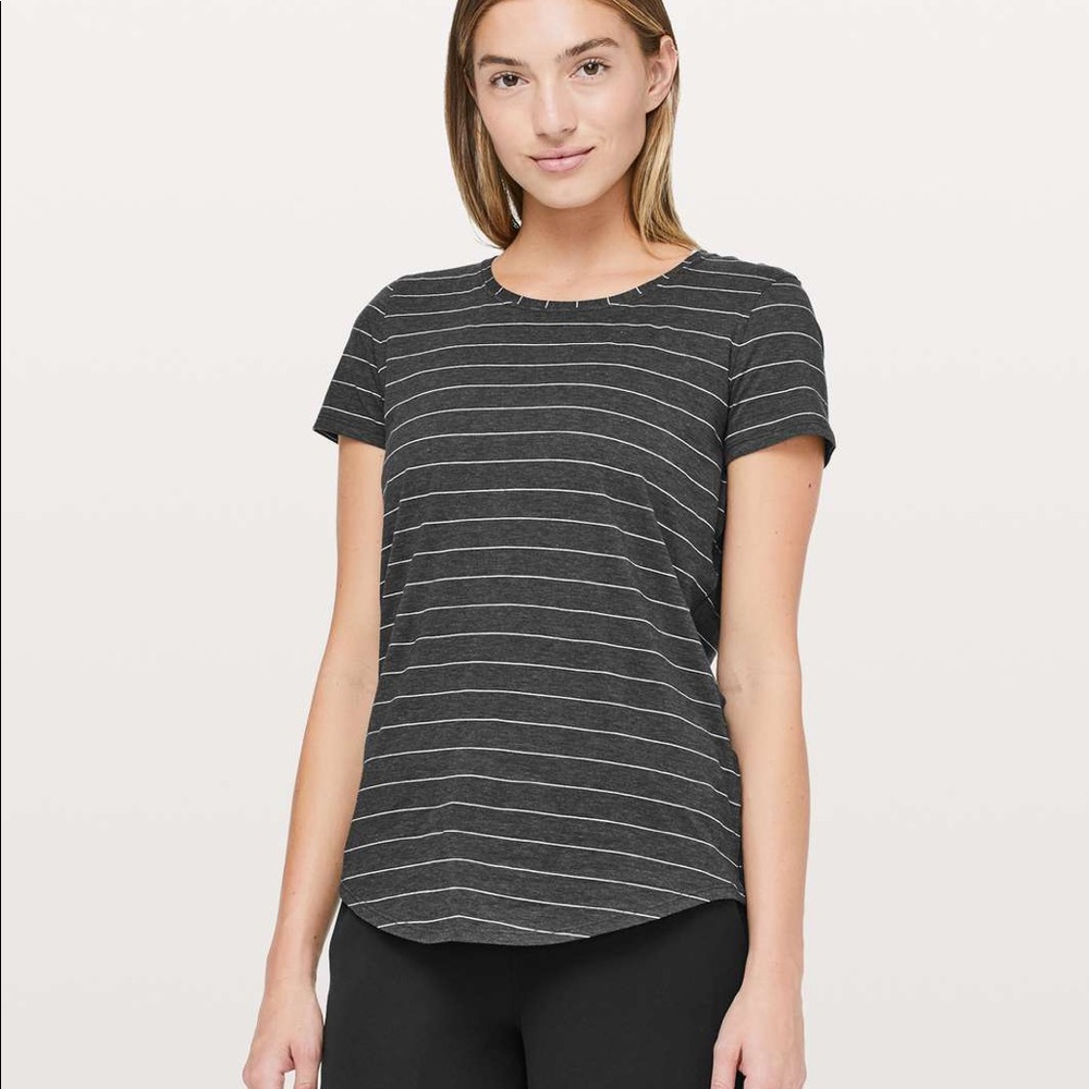 Lululemon Love Crew III Short Serve Stripe Heathered Black White, Size 4